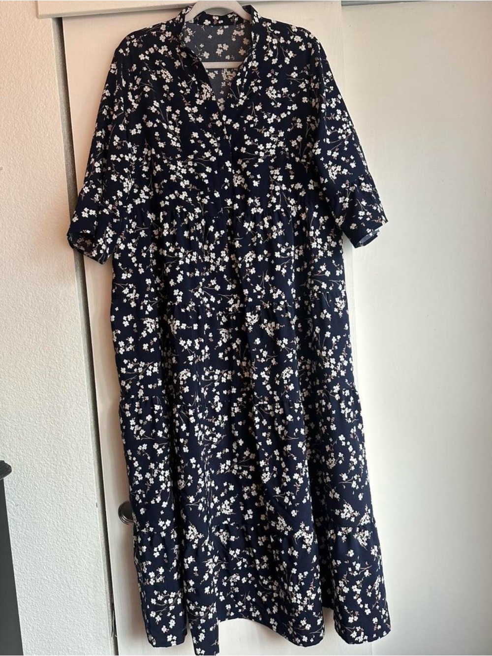 SHEIN Navy Blue Maxi Dress with White Floral Print